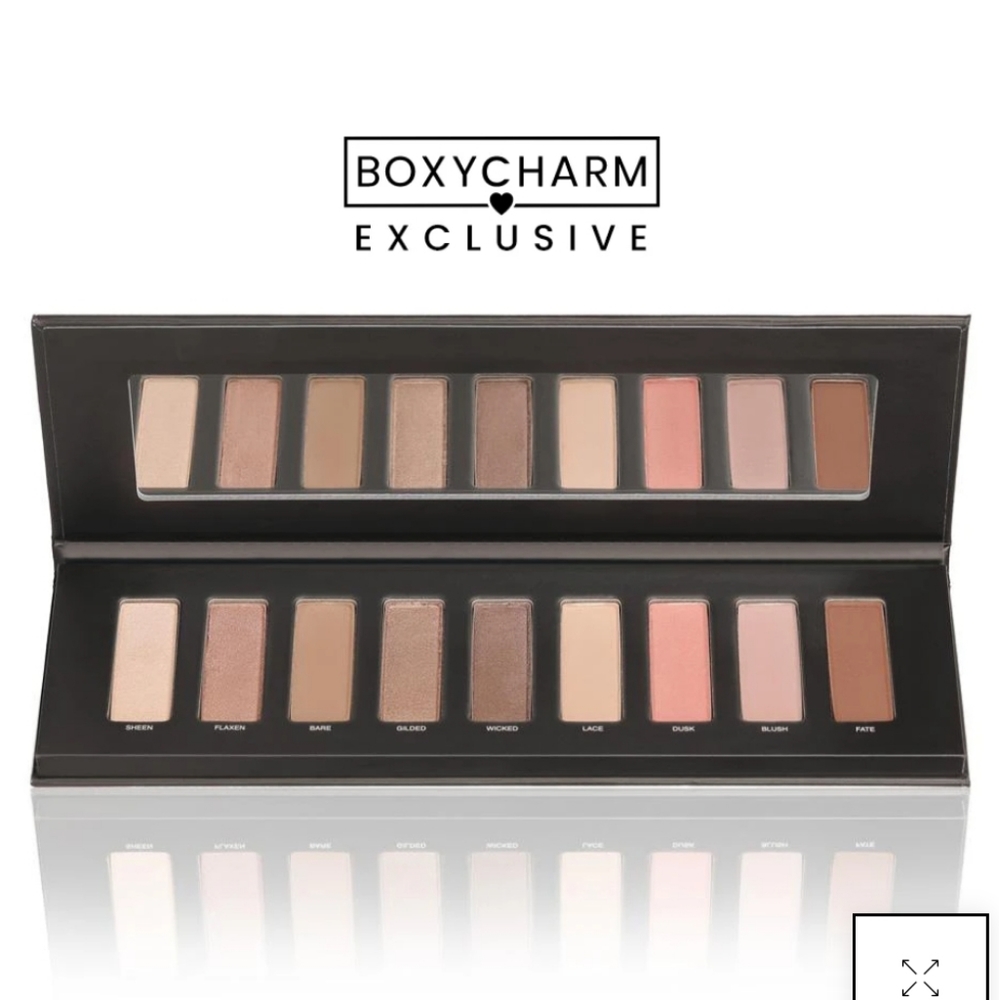 Studio makeup ease to wear palette